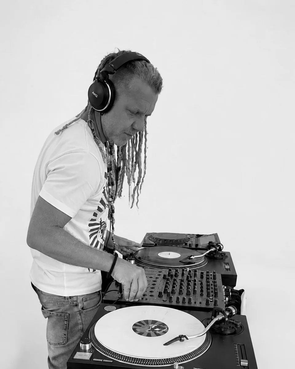 Ricky Zagato, Radio 0 DJ